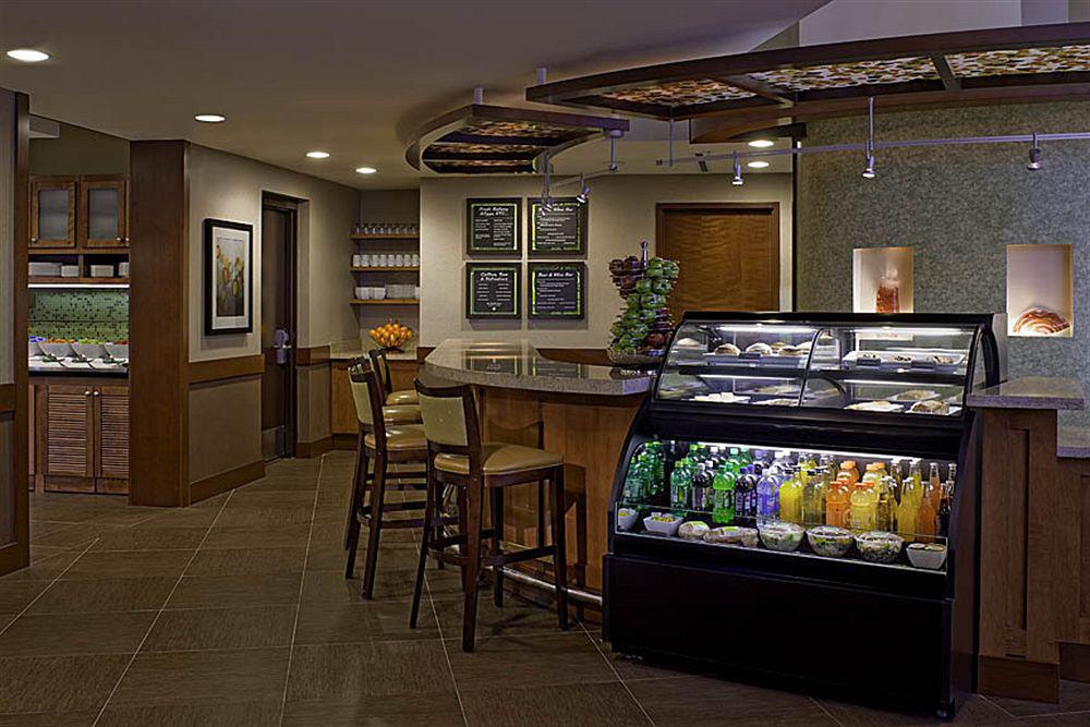 Hyatt Place San Antonio Airport/Quarry Market Restaurace fotografie